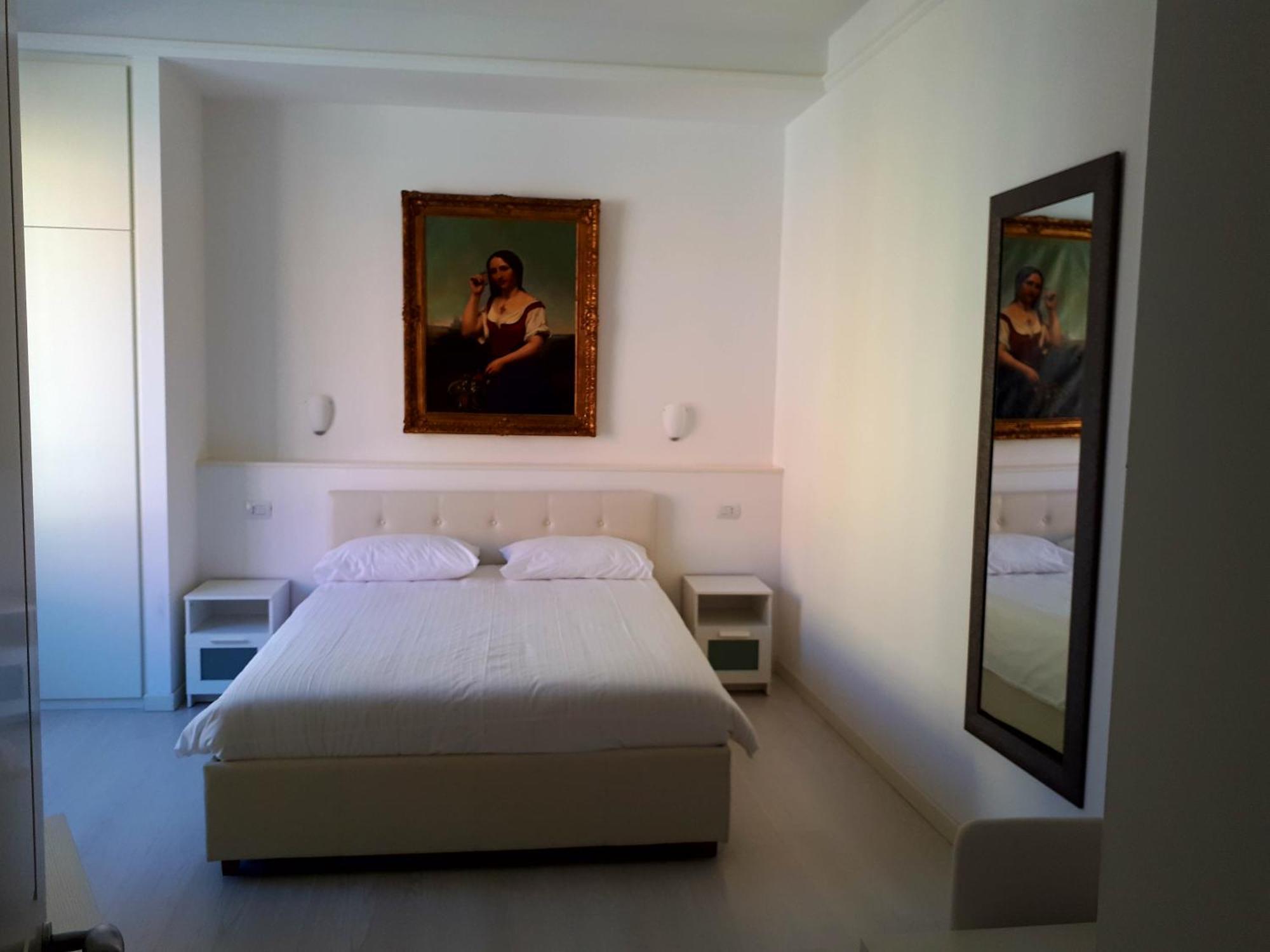 Alberica10 Bed and Breakfast Carrara Esterno foto